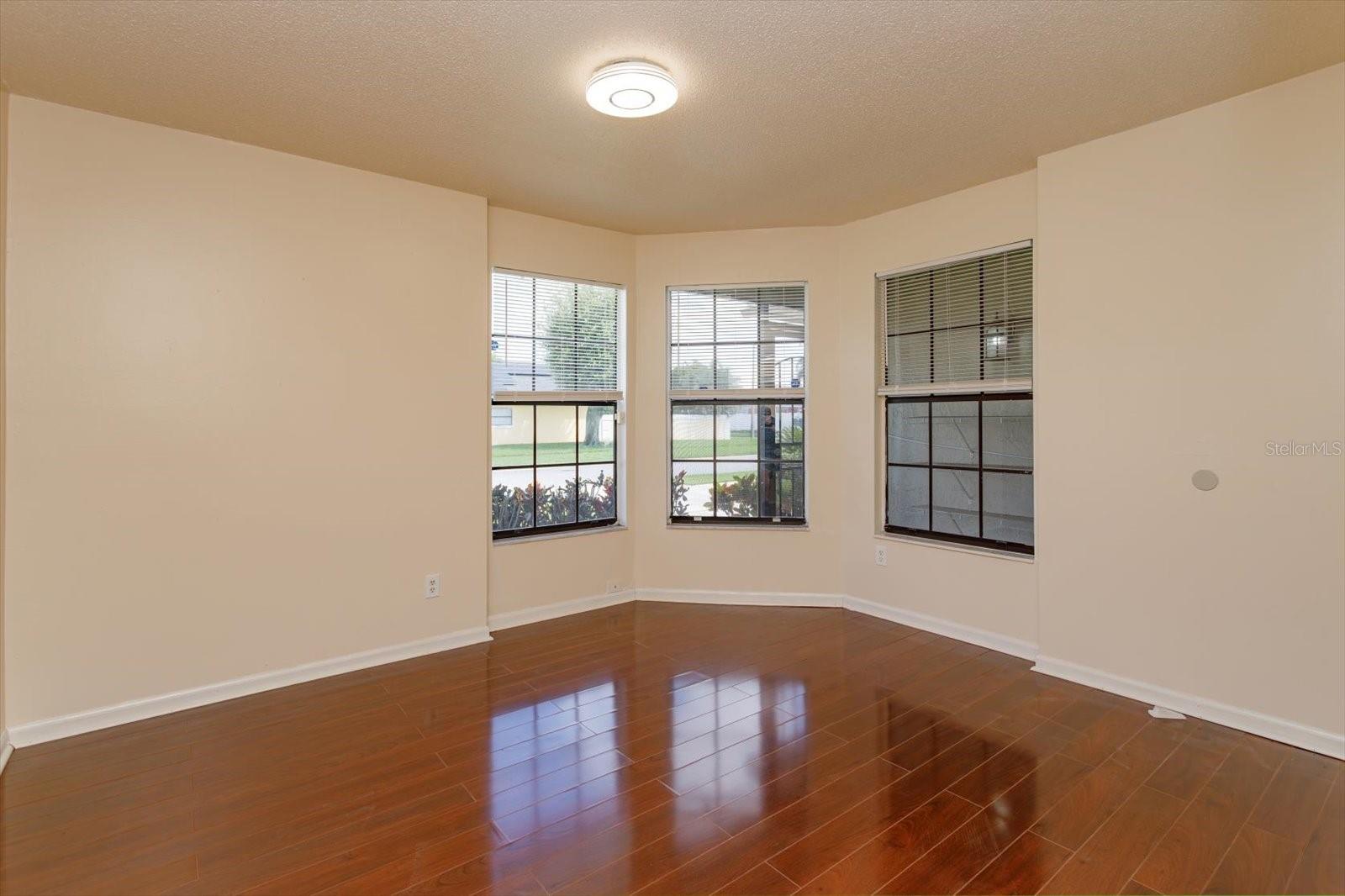 Image 17 of 25 For 2906 Woodruff Drive