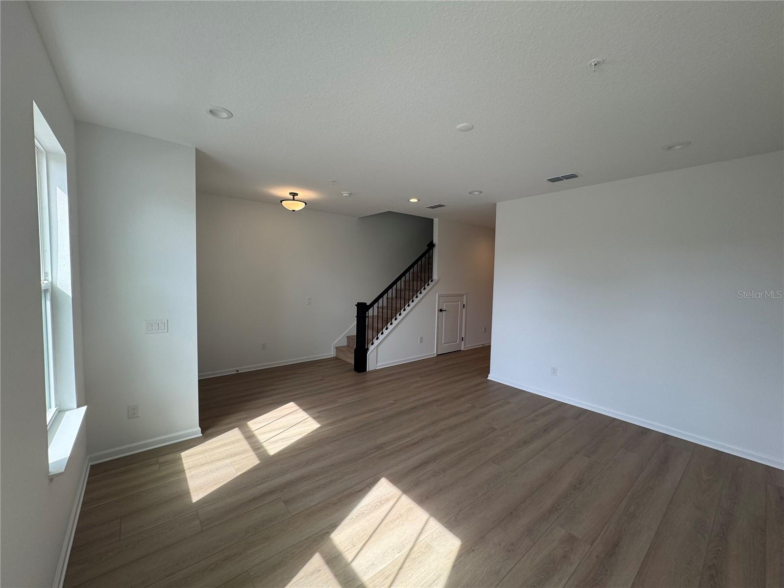 Image 3 of 38 For 1667 Eaglehurst Lane