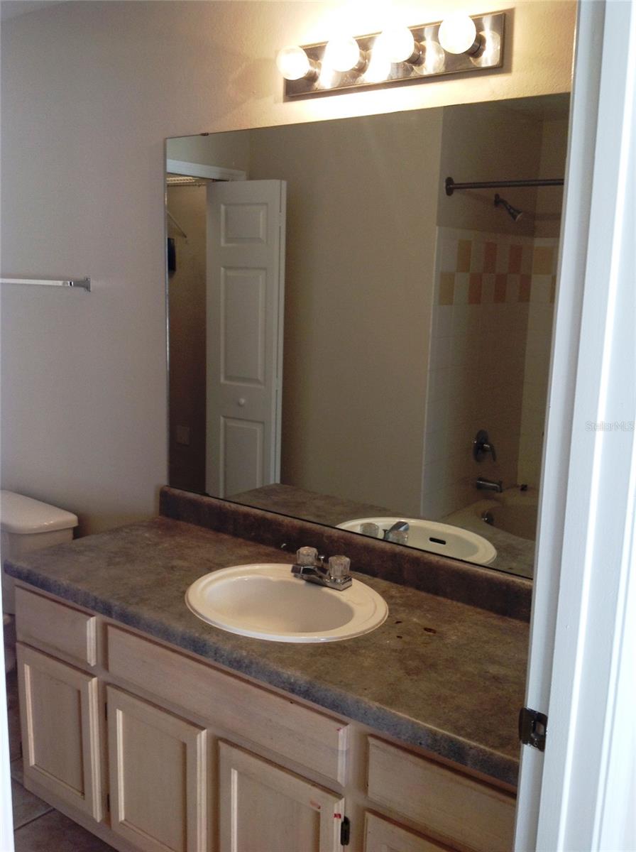 Image 13 of 19 For 3337 Soho Street 204