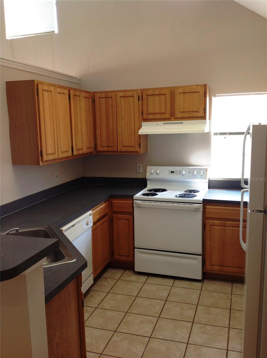 Image 6 of 19 For 3337 Soho Street 204