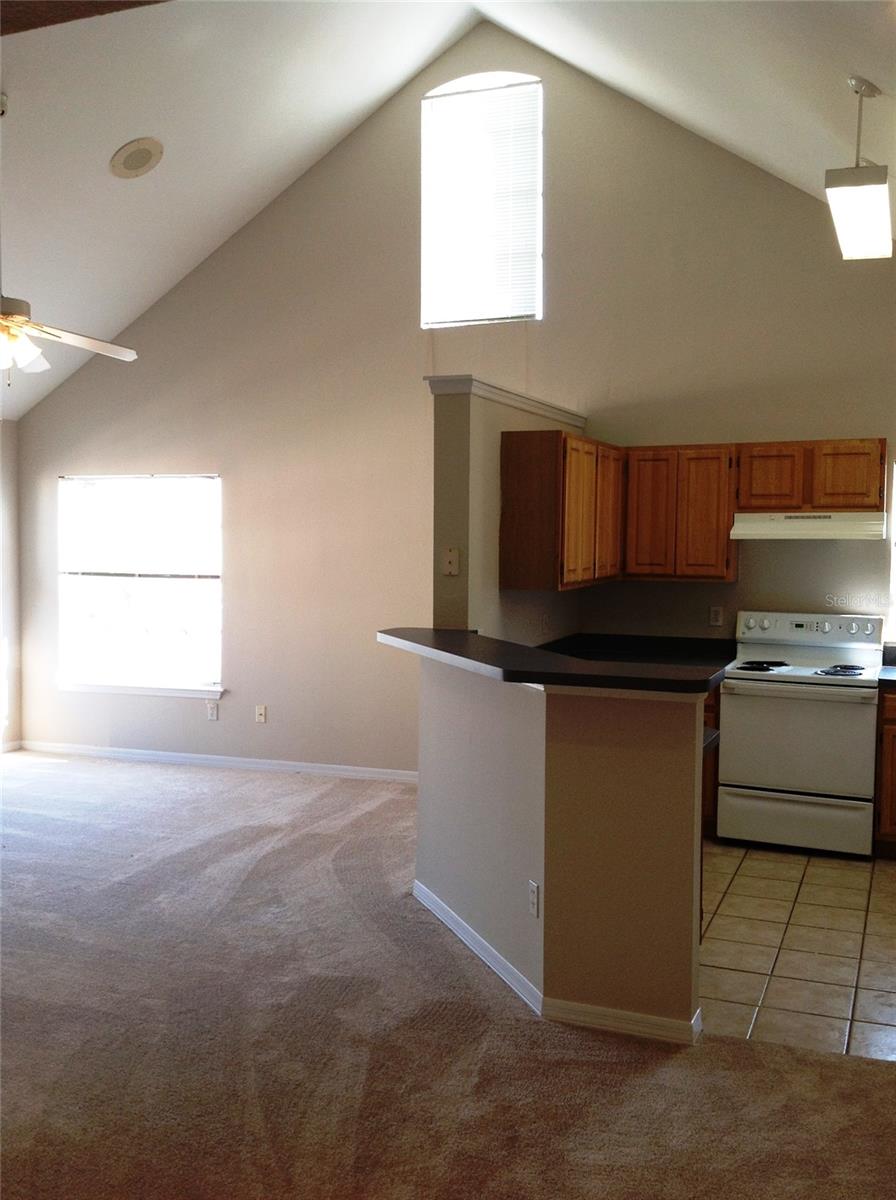 Image 9 of 19 For 3337 Soho Street 204