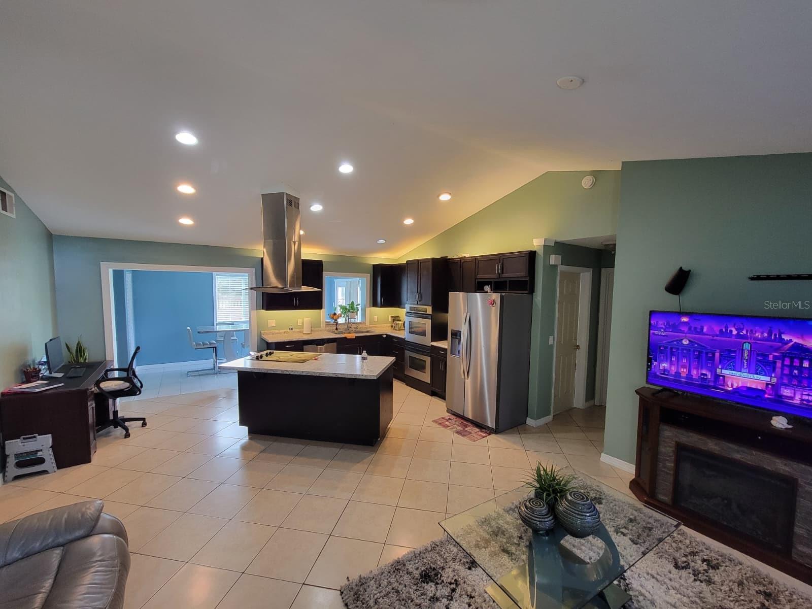 Image 2 of 14 For 1132 Bardwell Court