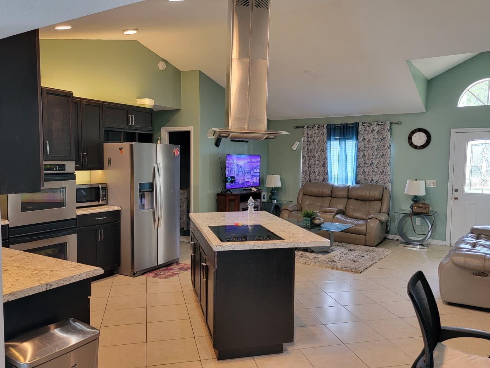 Image 3 of 14 For 1132 Bardwell Court