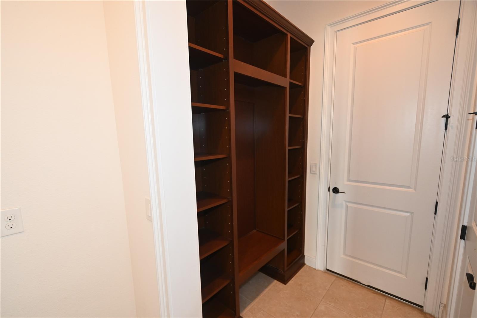 Image 17 of 47 For 8461 Pippen Drive