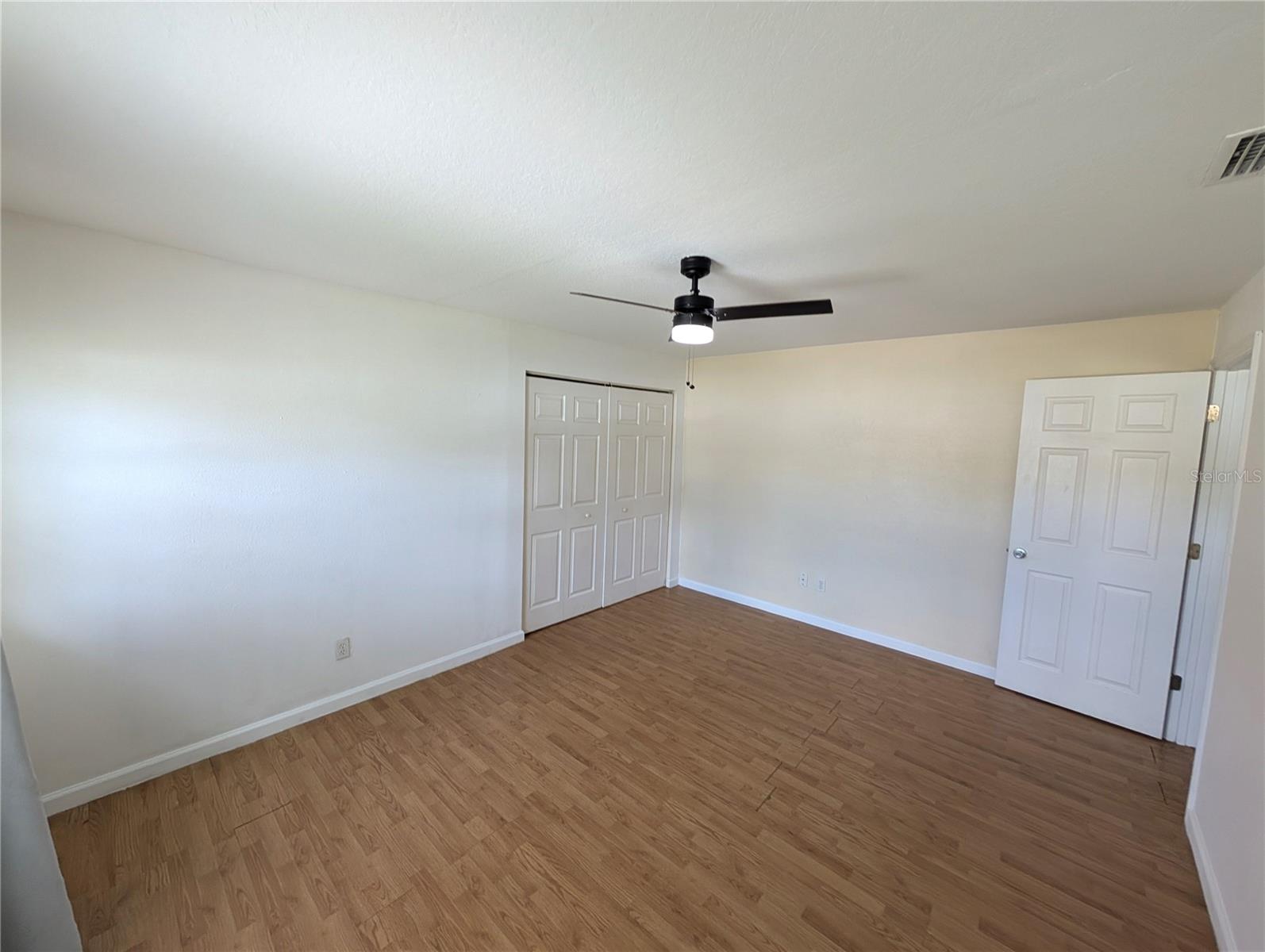 Image 10 of 22 For 1002 Kirkland Drive Unit A