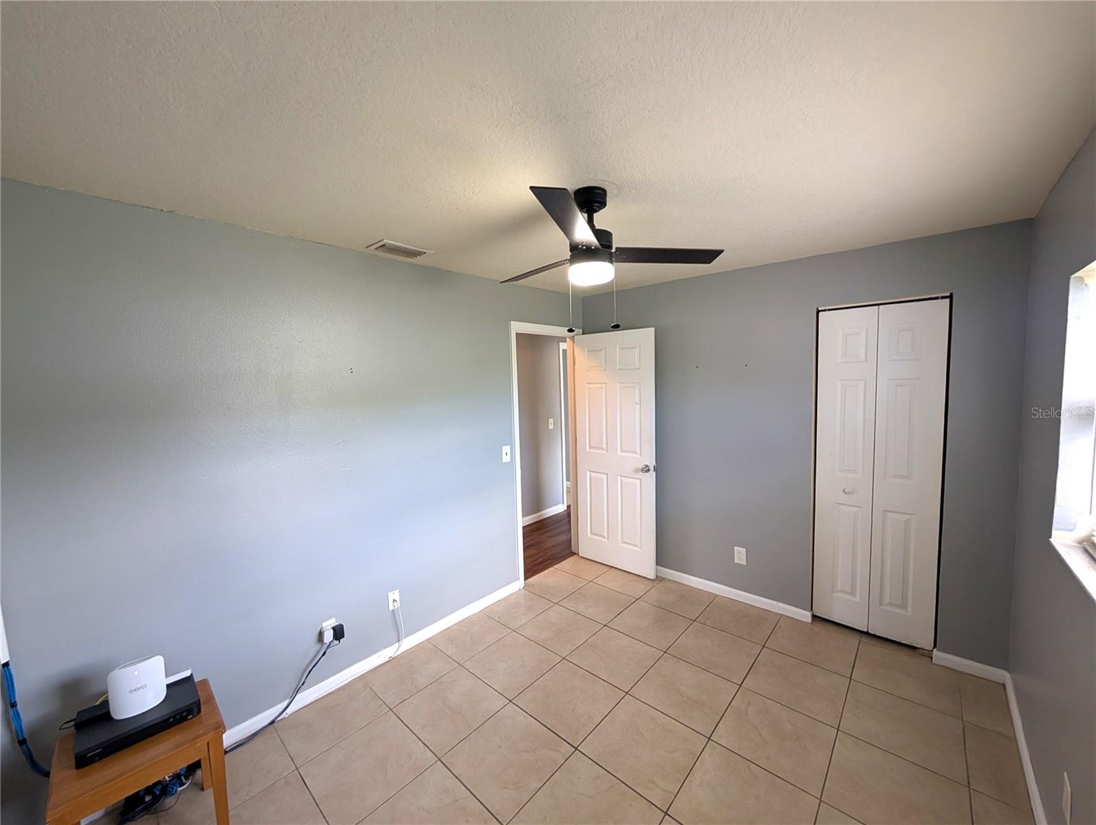 Image 14 of 22 For 1002 Kirkland Drive Unit A