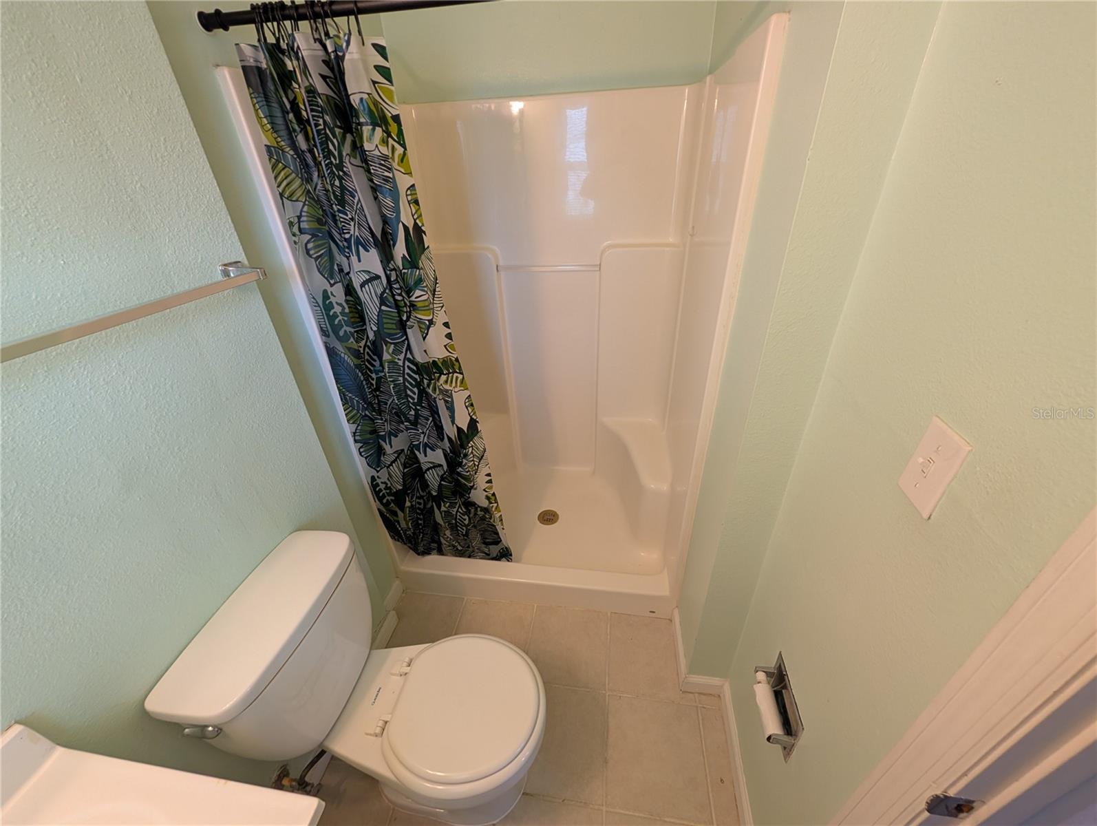 Image 18 of 22 For 1002 Kirkland Drive Unit A