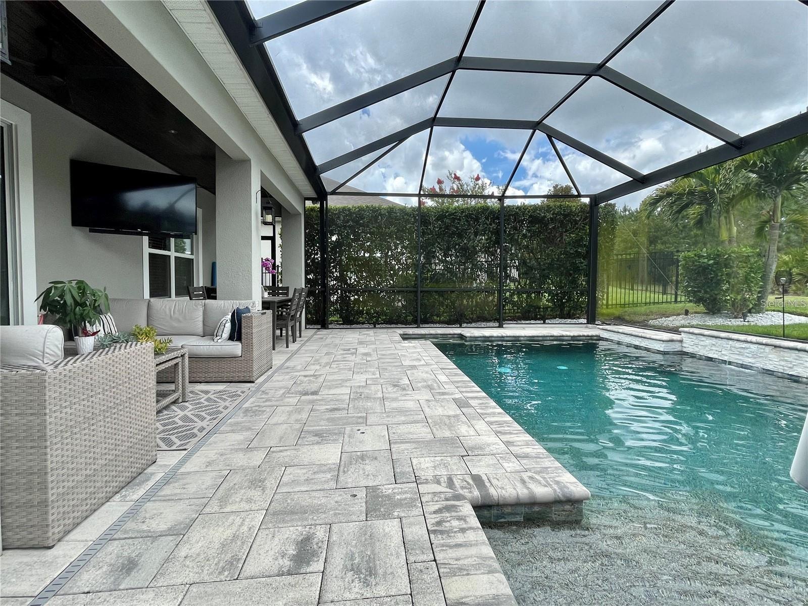 Image 16 of 60 For 7528 Bishop Square Drive