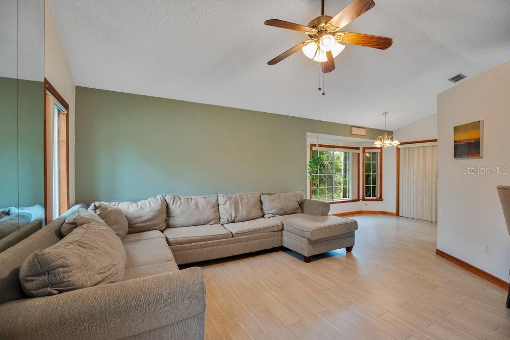 Image 10 of 39 For 1341 Portillo Drive