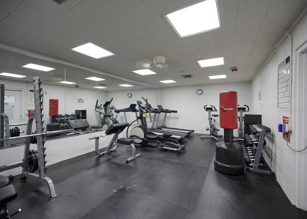 Image 11 of 13 For 211 Valencia Drive