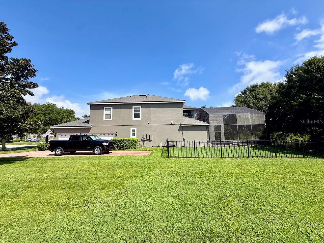 Image 12 of 100 For 10343 Lake Sheen Reserve Boulevard