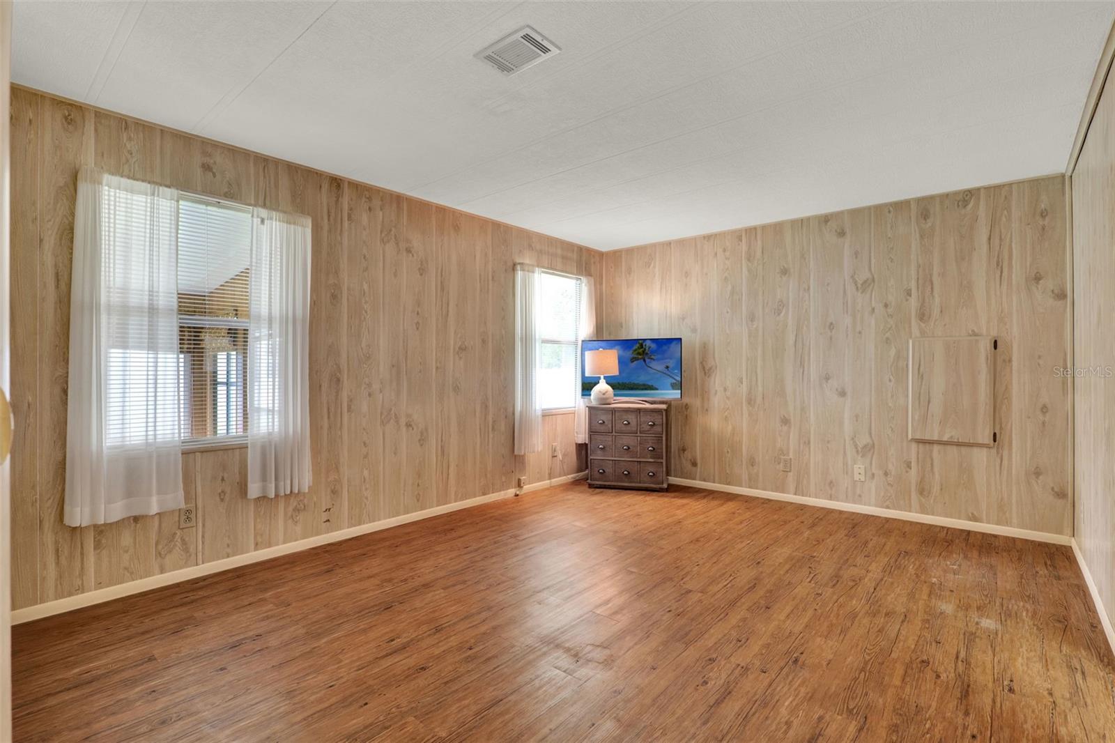 Image 12 of 21 For 934 Blue Heron Boulevard