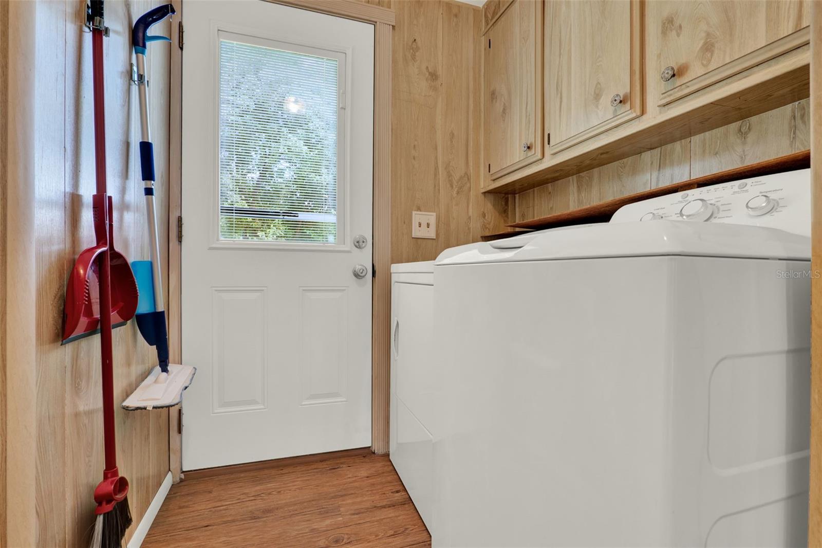 Image 17 of 21 For 934 Blue Heron Boulevard