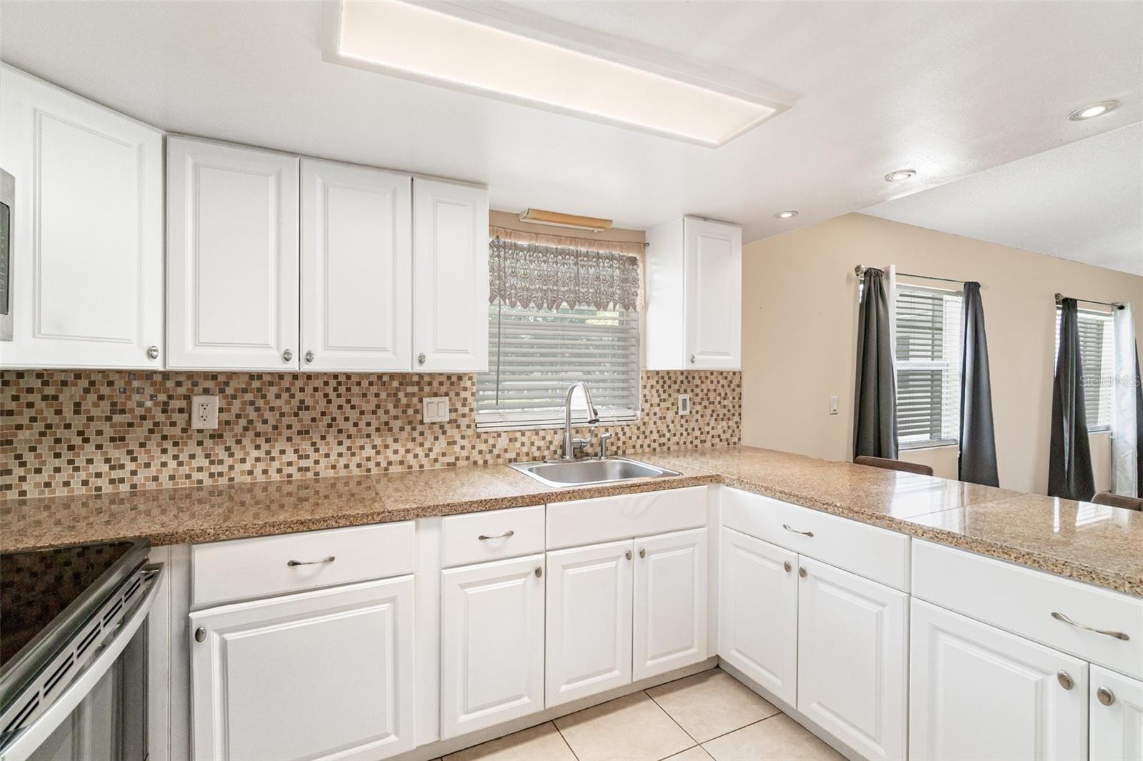 Image 5 of 25 For 6015 Amberly Court F-31