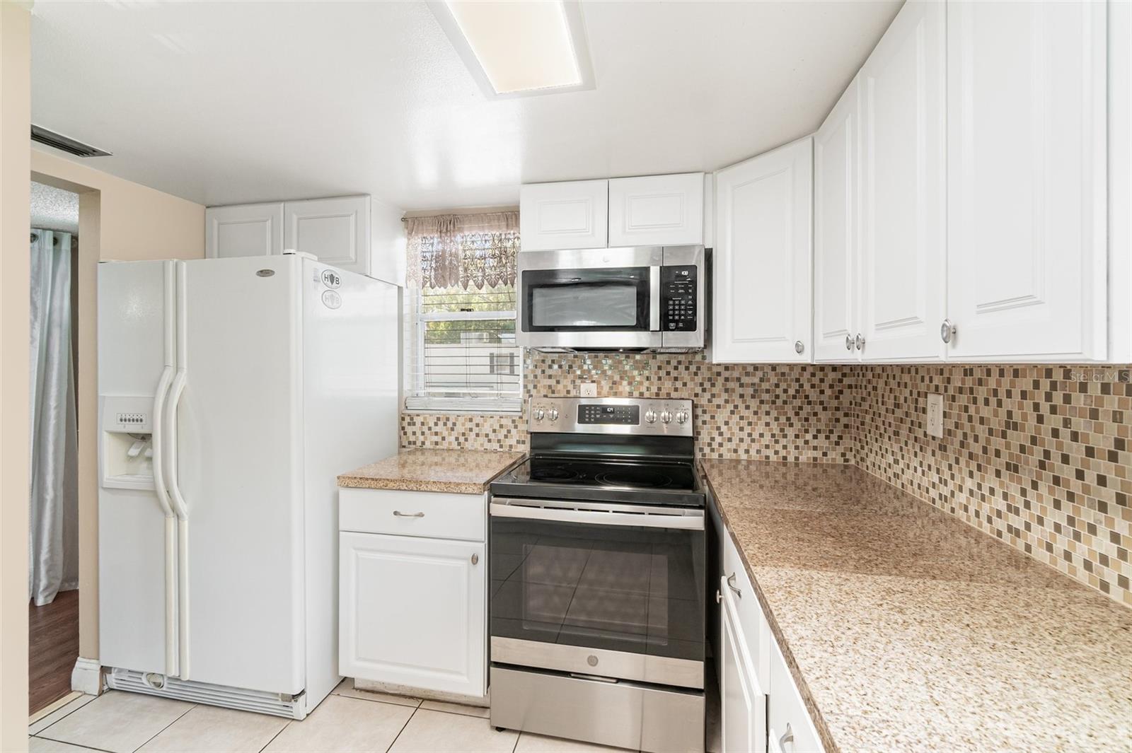 Image 7 of 25 For 6015 Amberly Court F-31