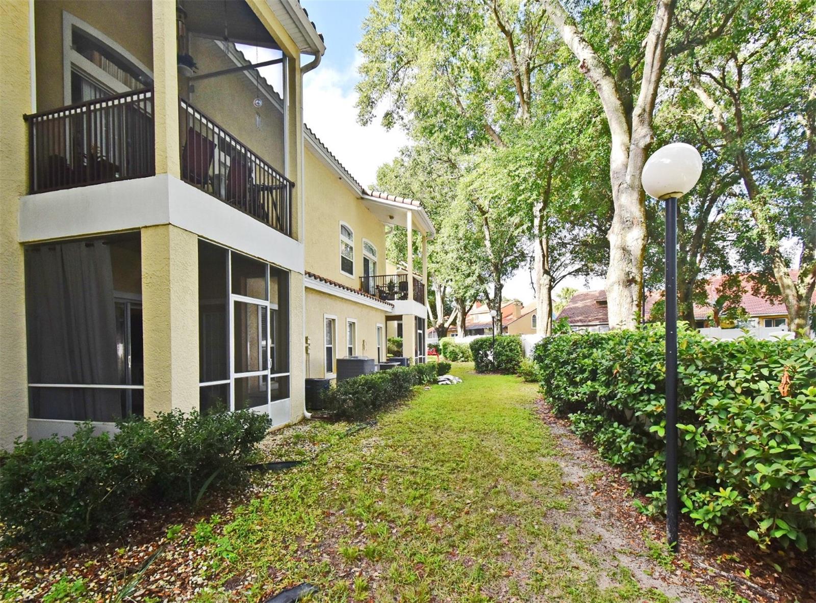Image 19 of 22 For 700 Seabrook Court 102