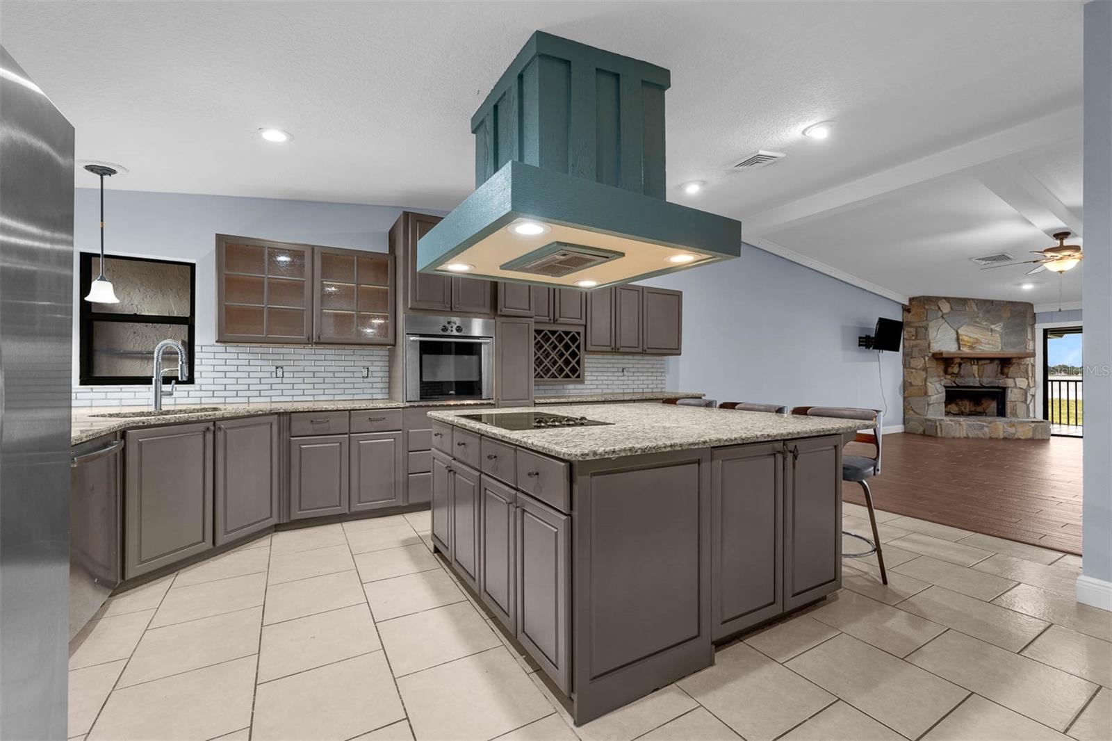Image 10 of 57 For 2410 Hartridge Point Drive W