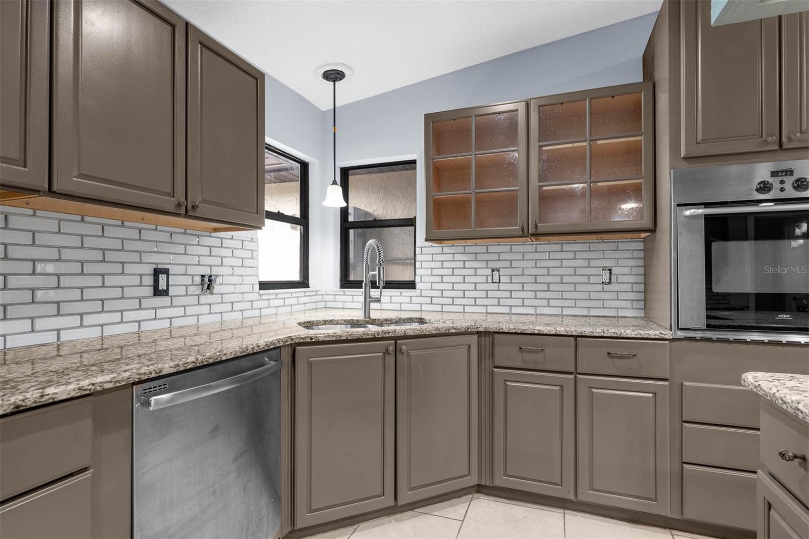 Image 11 of 57 For 2410 Hartridge Point Drive W
