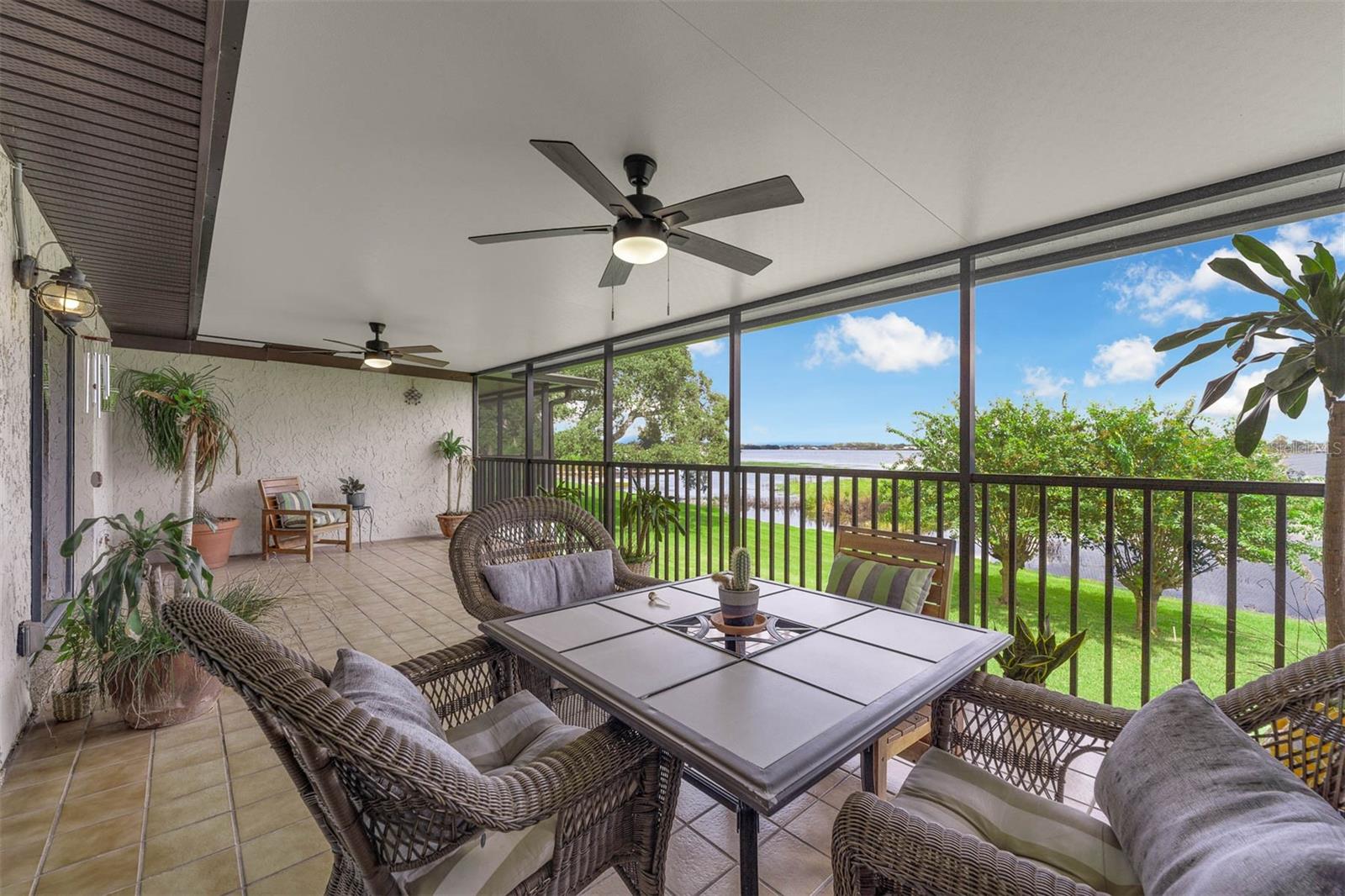 Image 18 of 57 For 2410 Hartridge Point Drive W