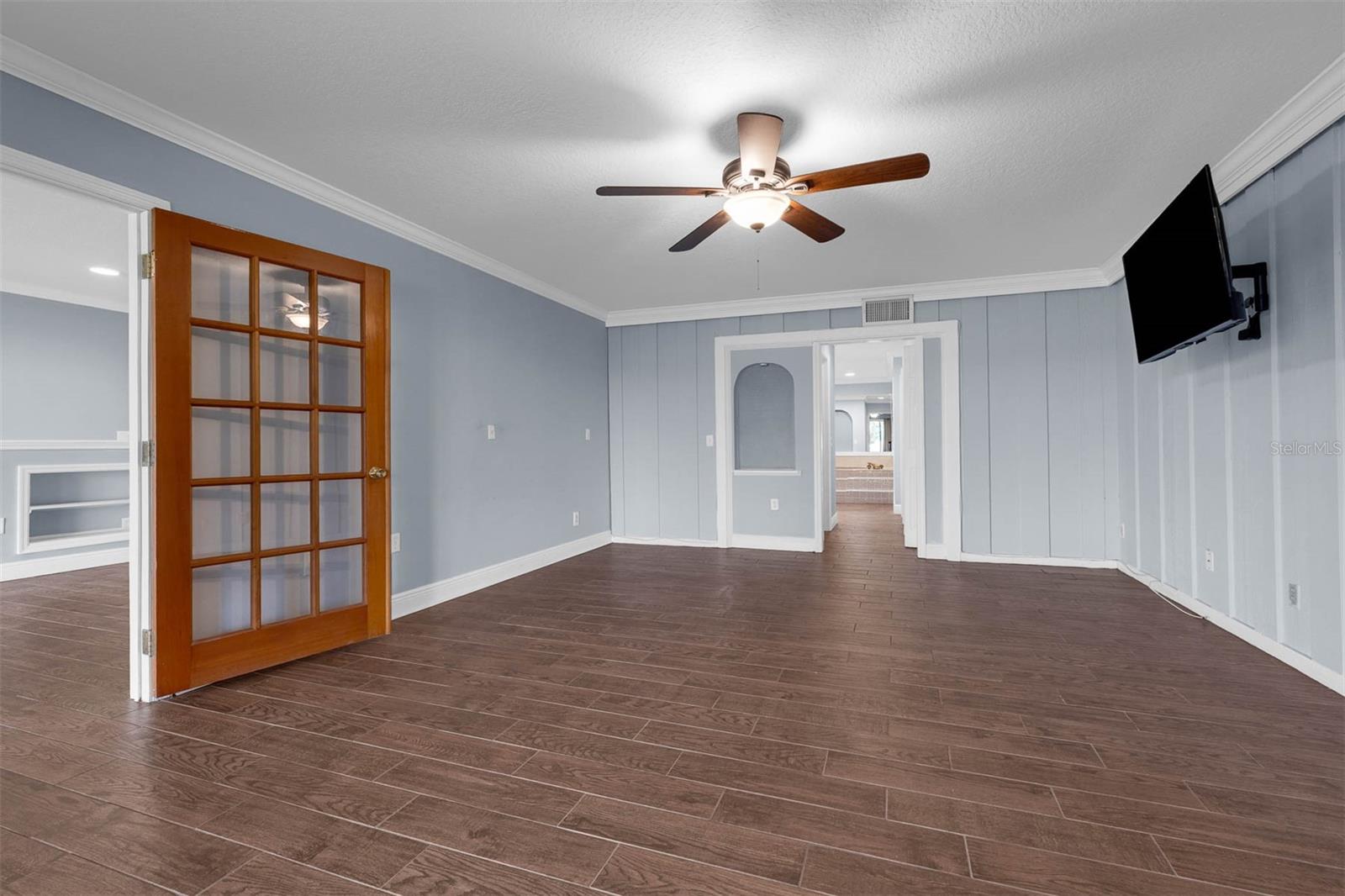 Image 28 of 57 For 2410 Hartridge Point Drive W