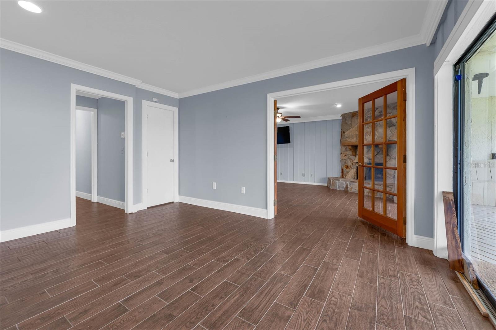 Image 31 of 57 For 2410 Hartridge Point Drive W