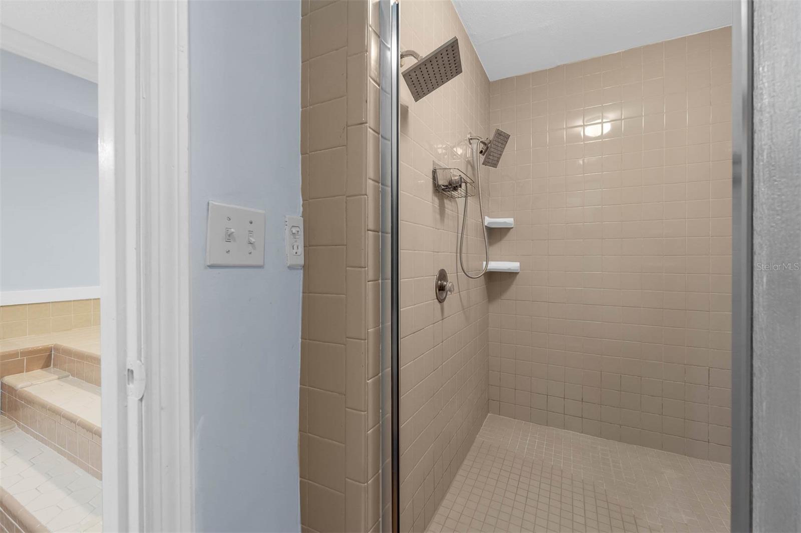 Image 34 of 57 For 2410 Hartridge Point Drive W