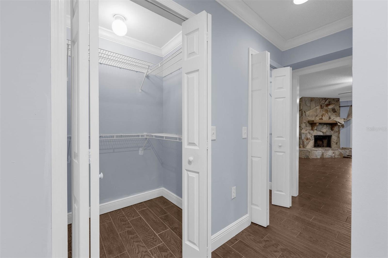 Image 36 of 57 For 2410 Hartridge Point Drive W