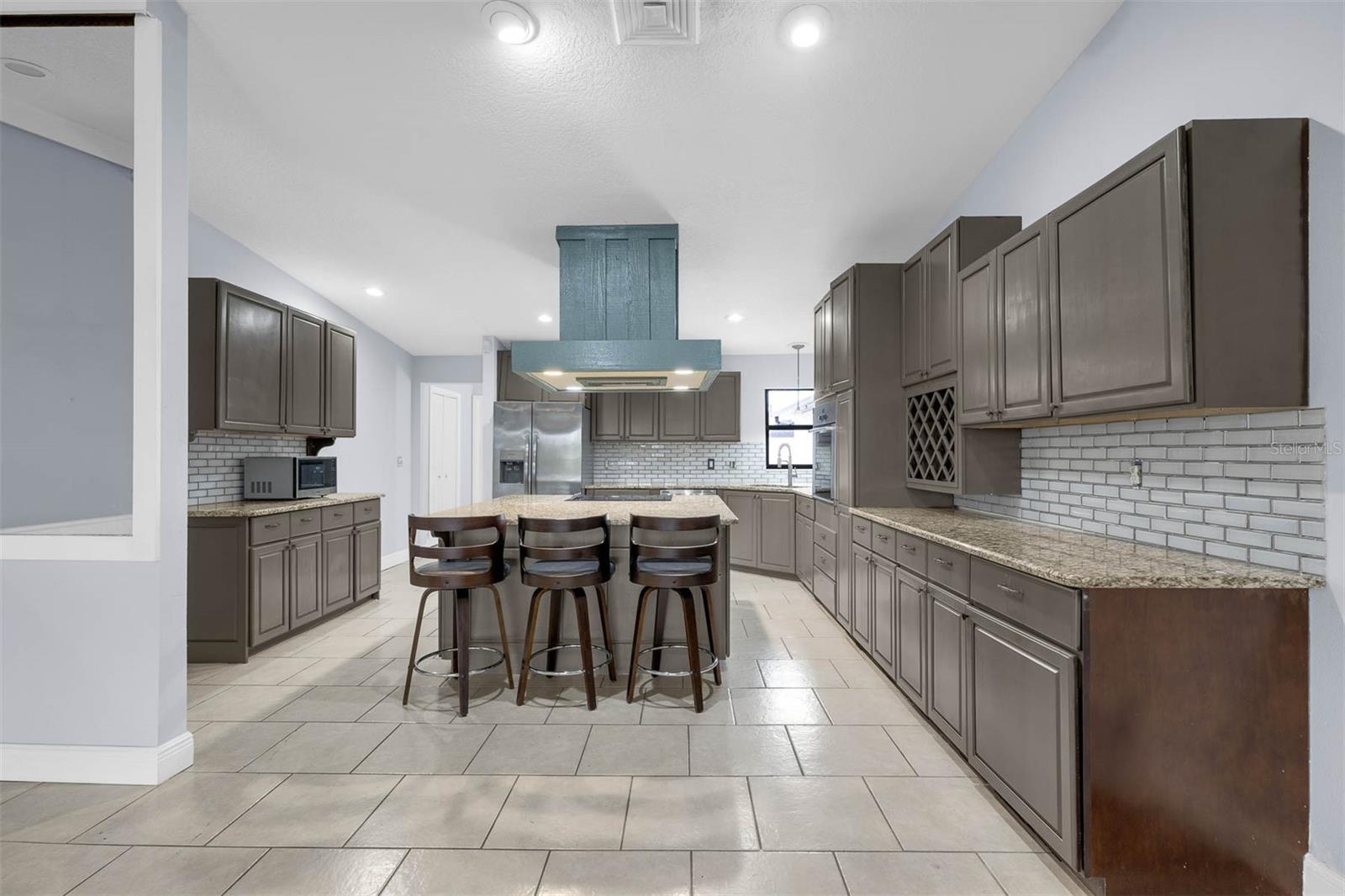 Image 4 of 57 For 2410 Hartridge Point Drive W