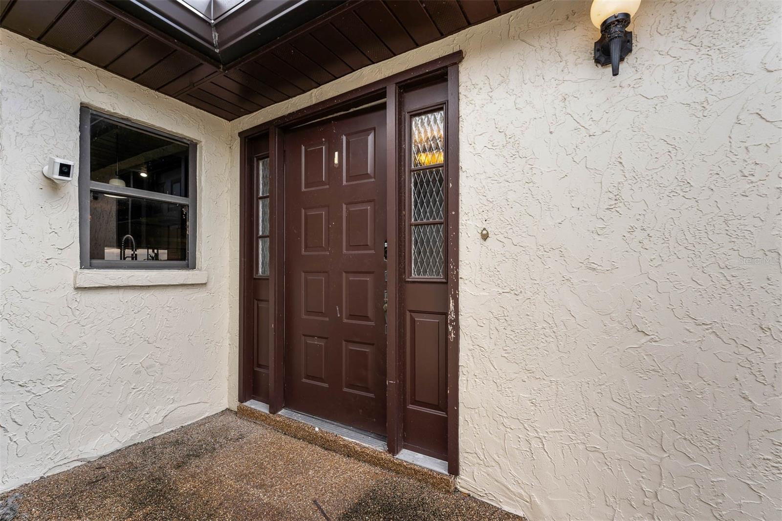 Image 7 of 57 For 2410 Hartridge Point Drive W