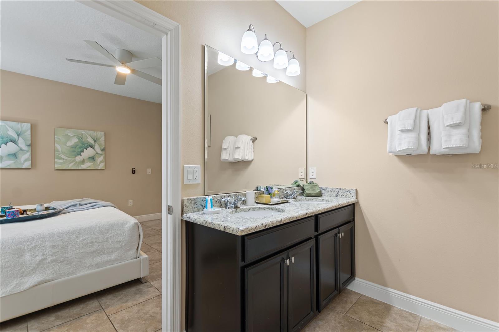 Image 40 of 90 For 5287 Wildwood Way