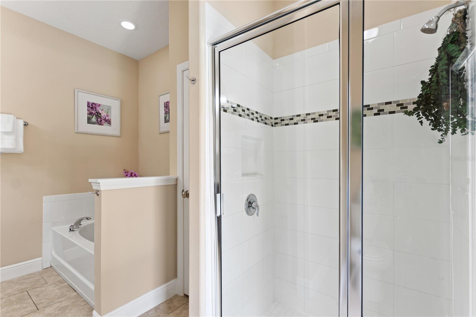 Image 41 of 90 For 5287 Wildwood Way