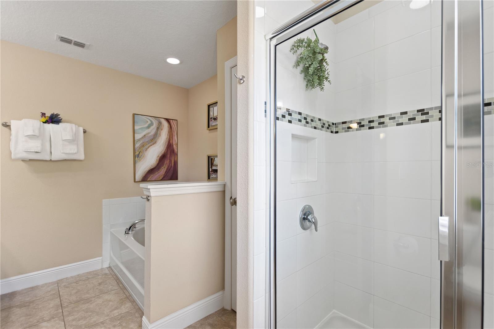 Image 52 of 90 For 5287 Wildwood Way