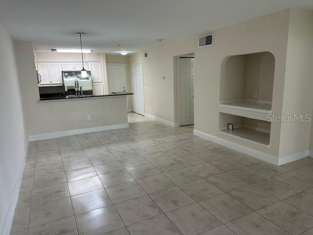 Image 5 of 12 For 13838 Fairway Island Drive 1416