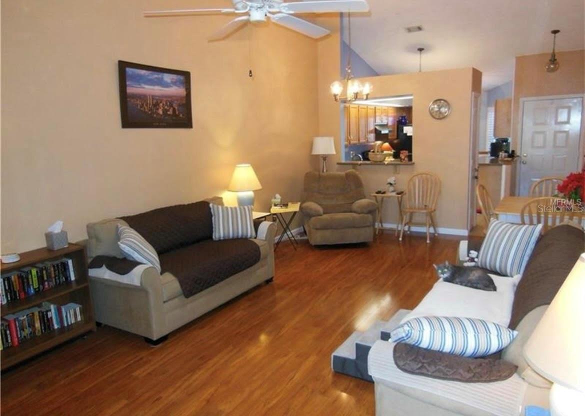 Image 5 of 15 For 12213 Augusta Woods Circle
