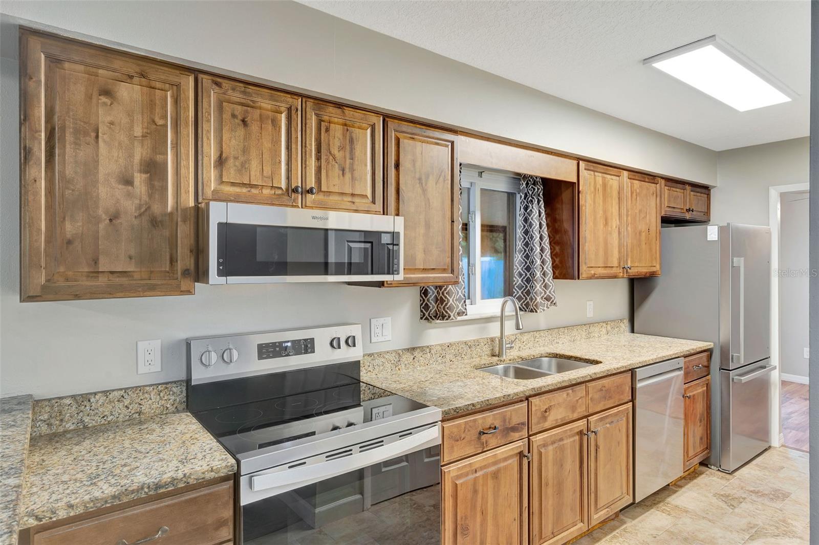 Image 10 of 26 For 1425 Prairie Lake Boulevard