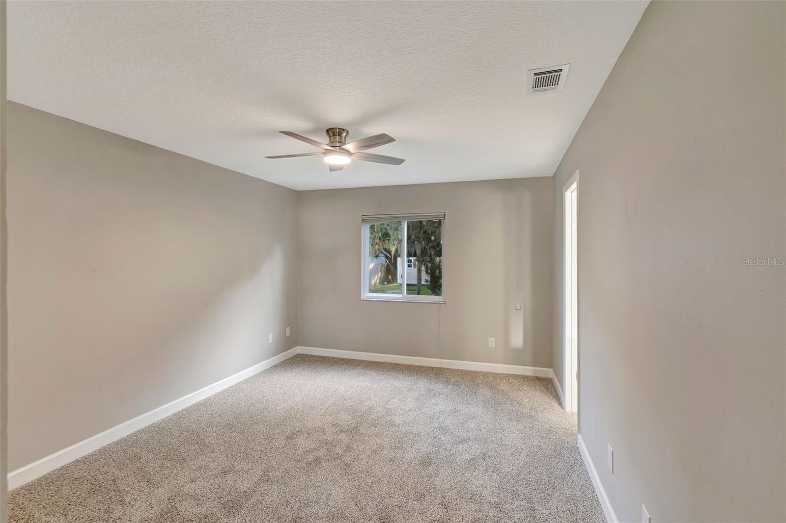 Image 12 of 26 For 1425 Prairie Lake Boulevard