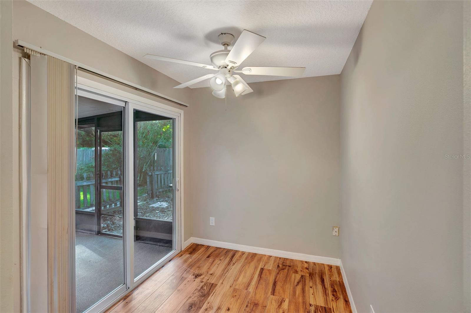 Image 19 of 26 For 1425 Prairie Lake Boulevard