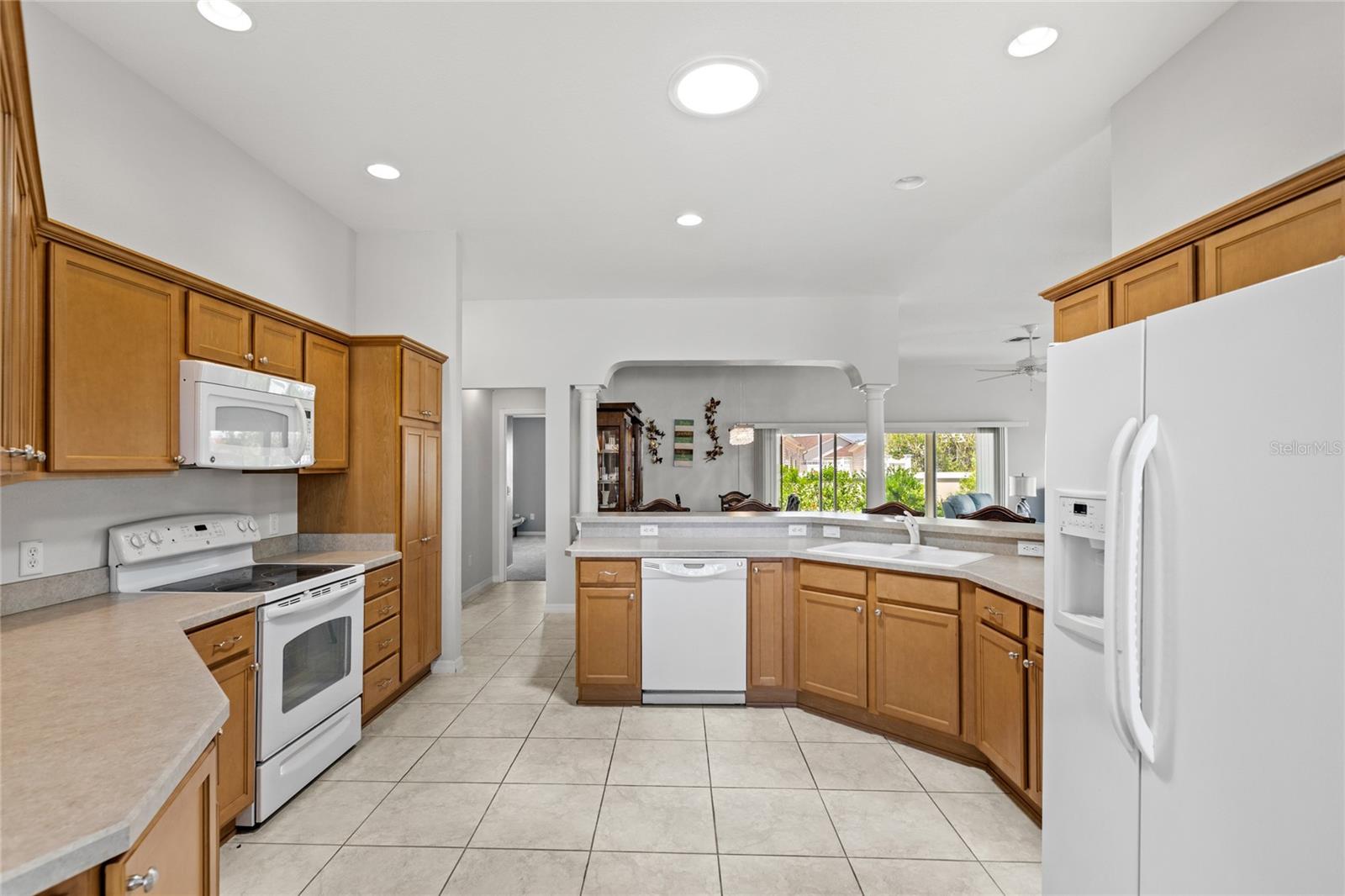 Image 13 of 53 For 2454 Monroe Terrace