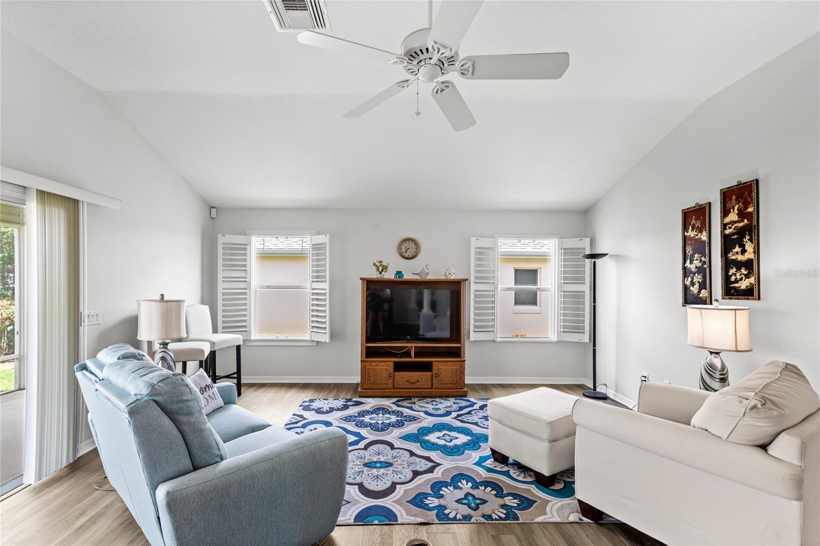 Image 18 of 53 For 2454 Monroe Terrace