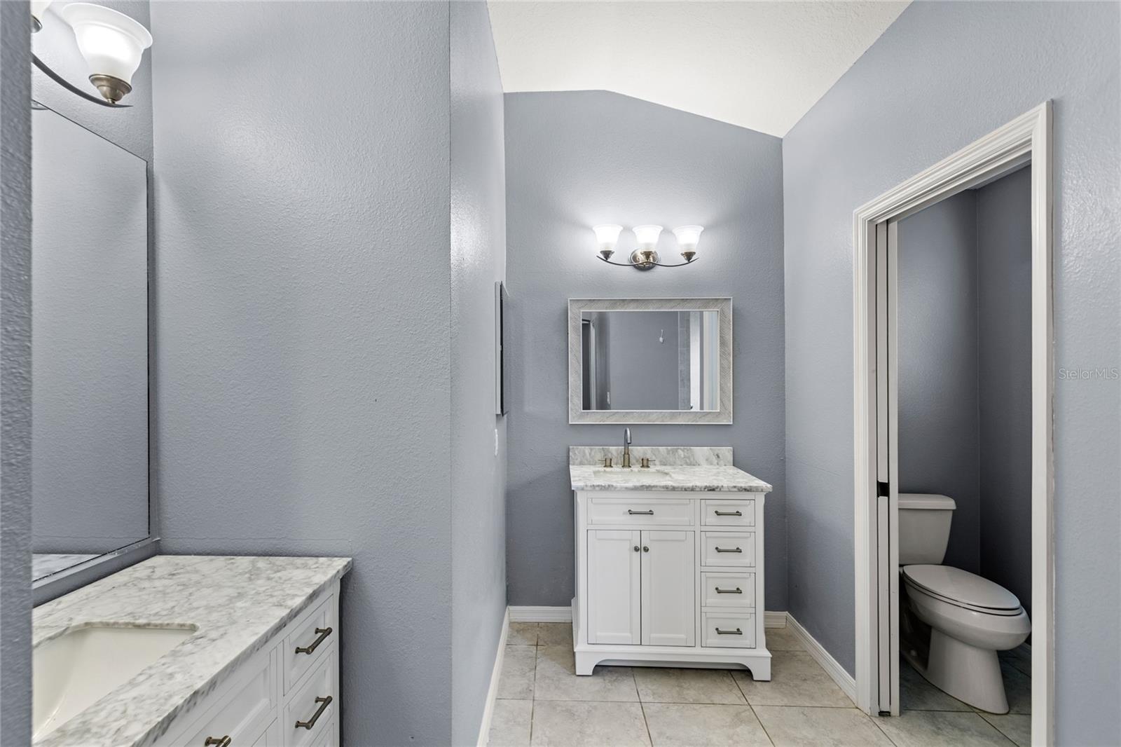 Image 25 of 53 For 2454 Monroe Terrace