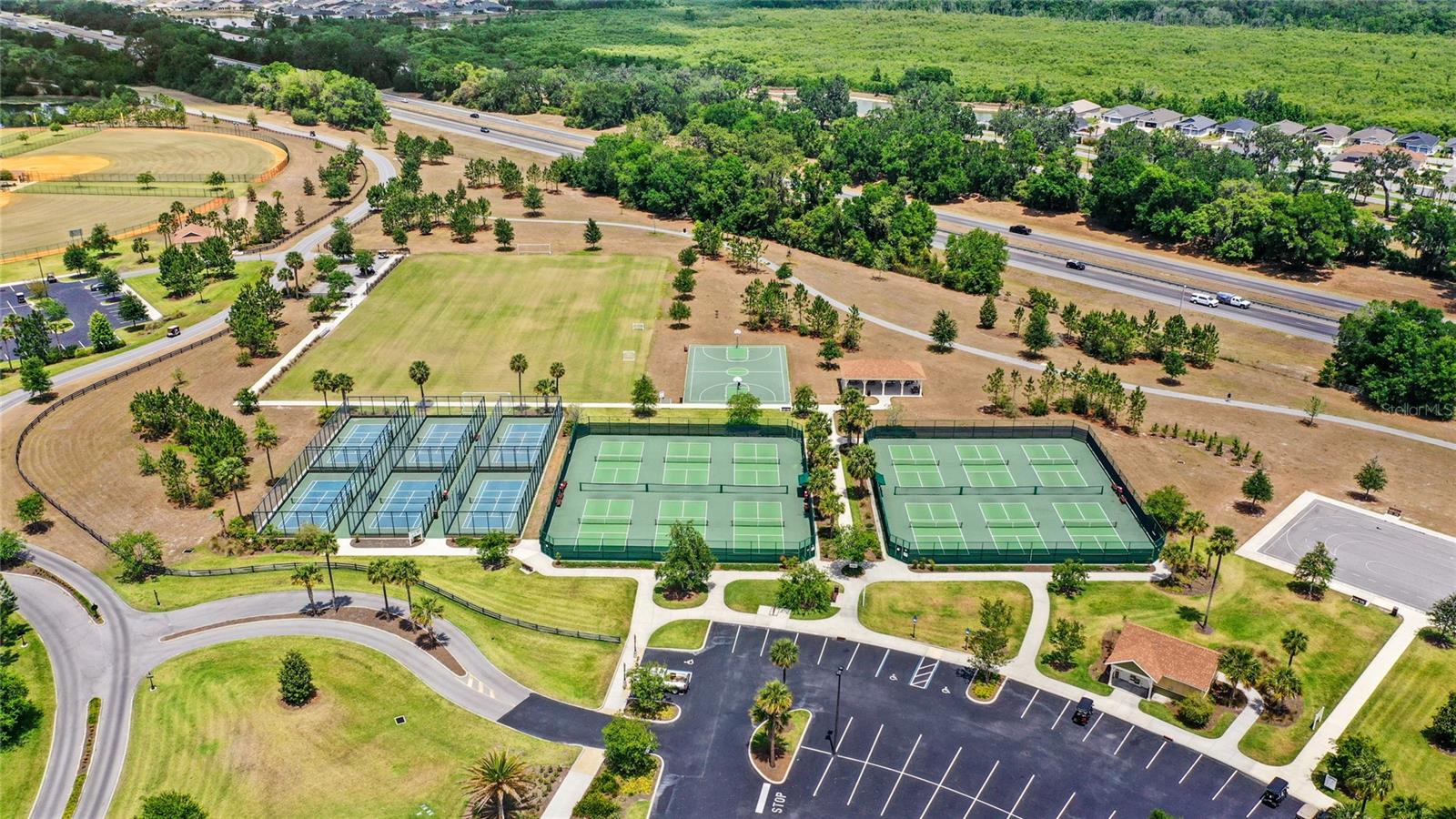 Image 44 of 53 For 2454 Monroe Terrace