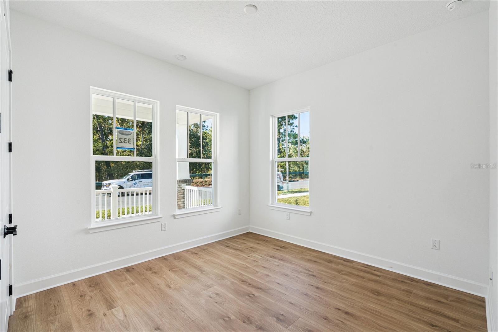 Image 16 of 24 For 1881 Beach Terrace