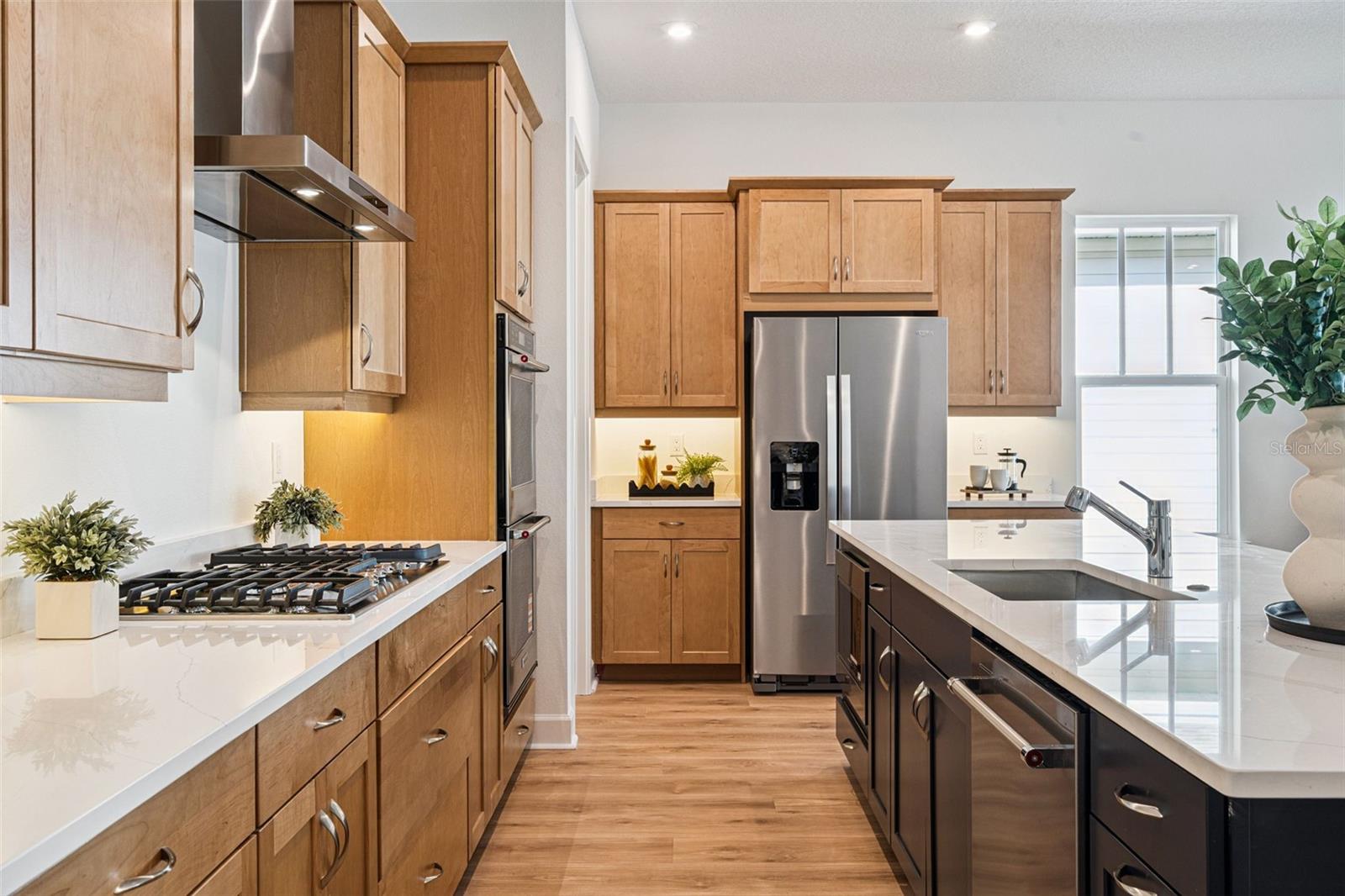 Image 8 of 24 For 1881 Beach Terrace