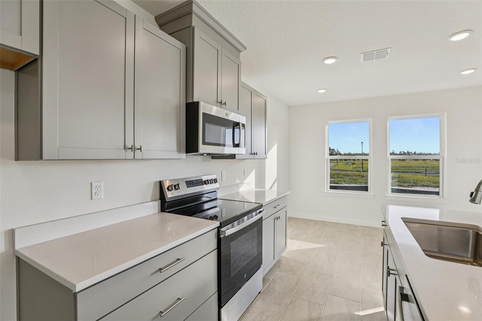 Image 11 of 38 For 6481 Horseshoe Lane Way