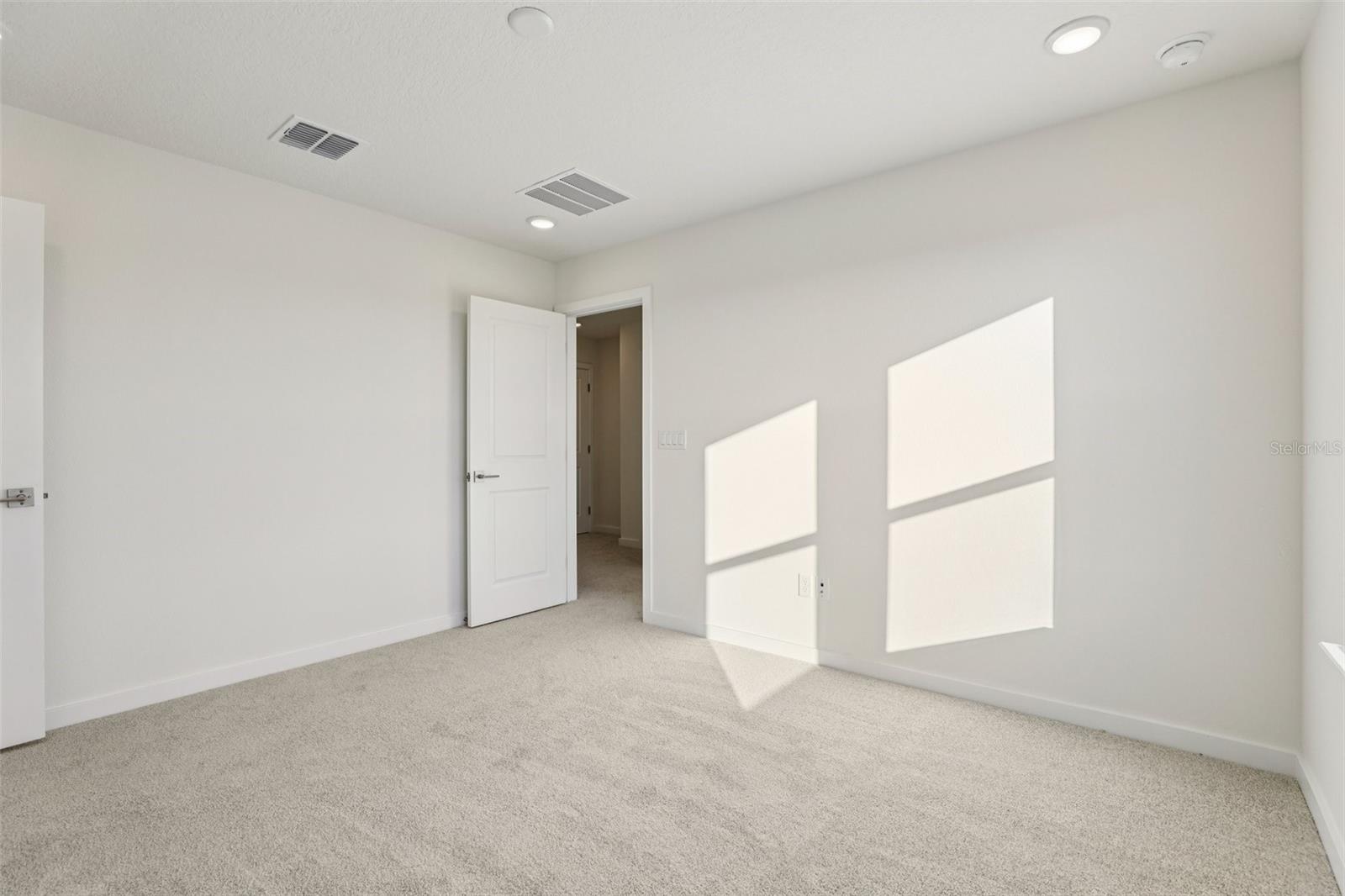 Image 17 of 38 For 6481 Horseshoe Lane Way