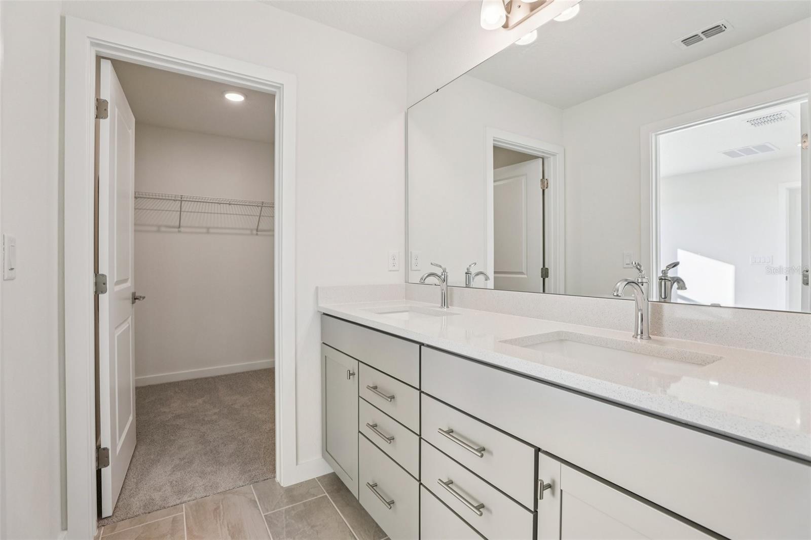 Image 21 of 38 For 6481 Horseshoe Lane Way