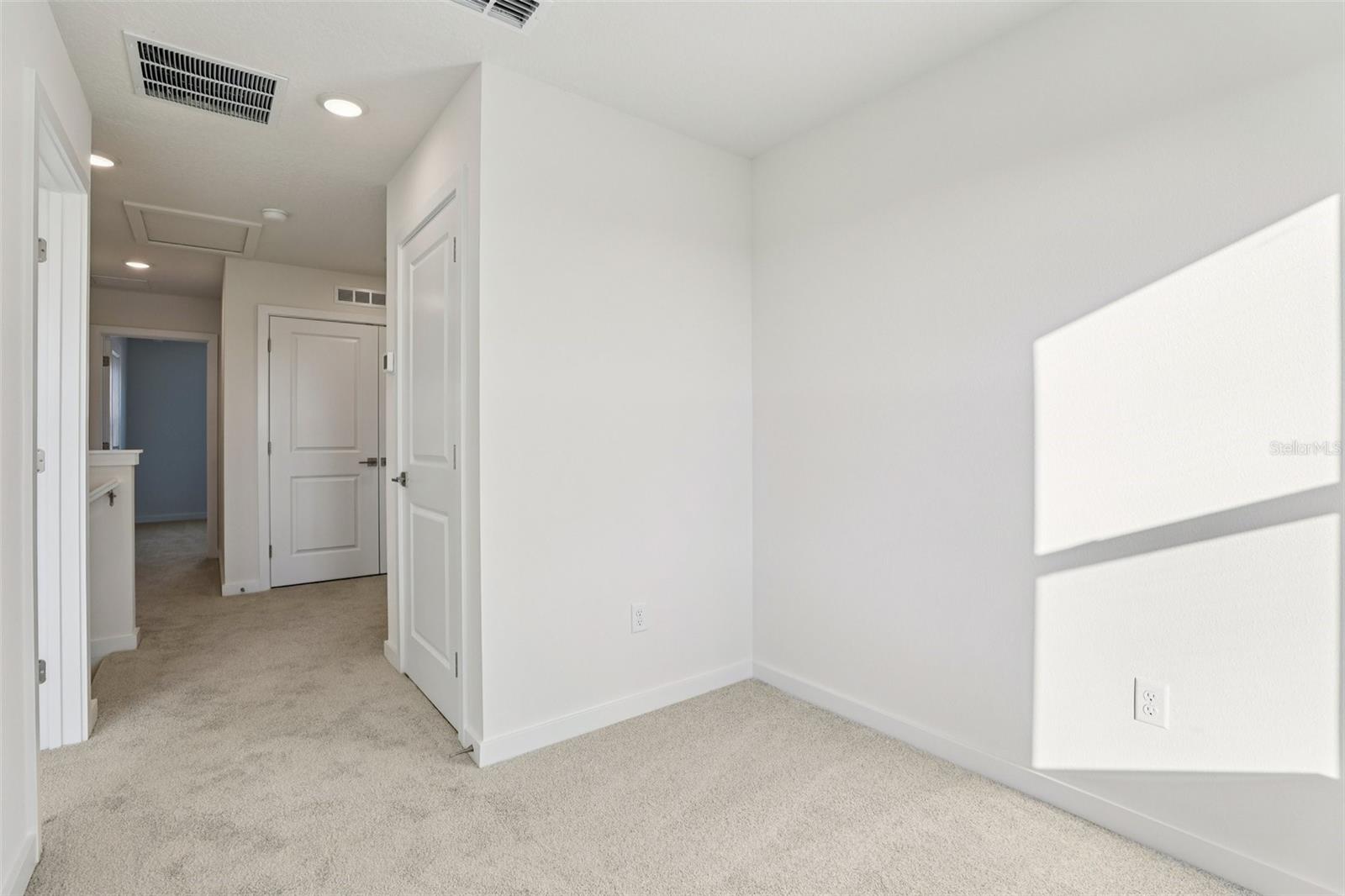 Image 25 of 38 For 6481 Horseshoe Lane Way