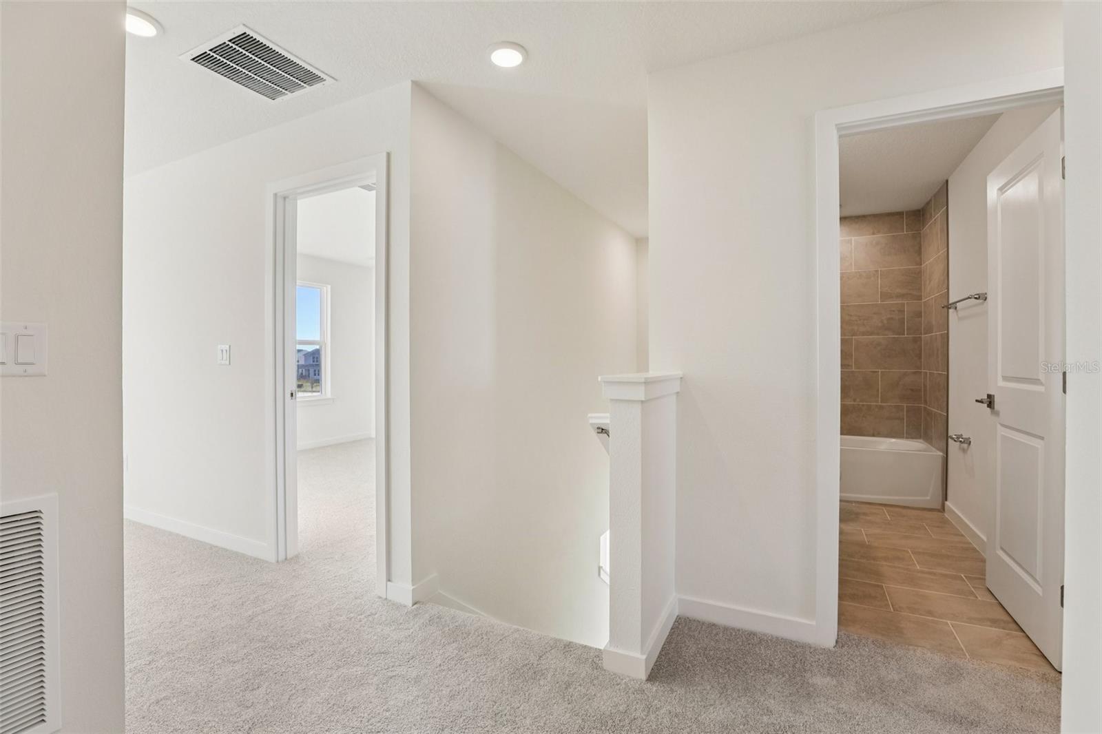 Image 27 of 38 For 6481 Horseshoe Lane Way