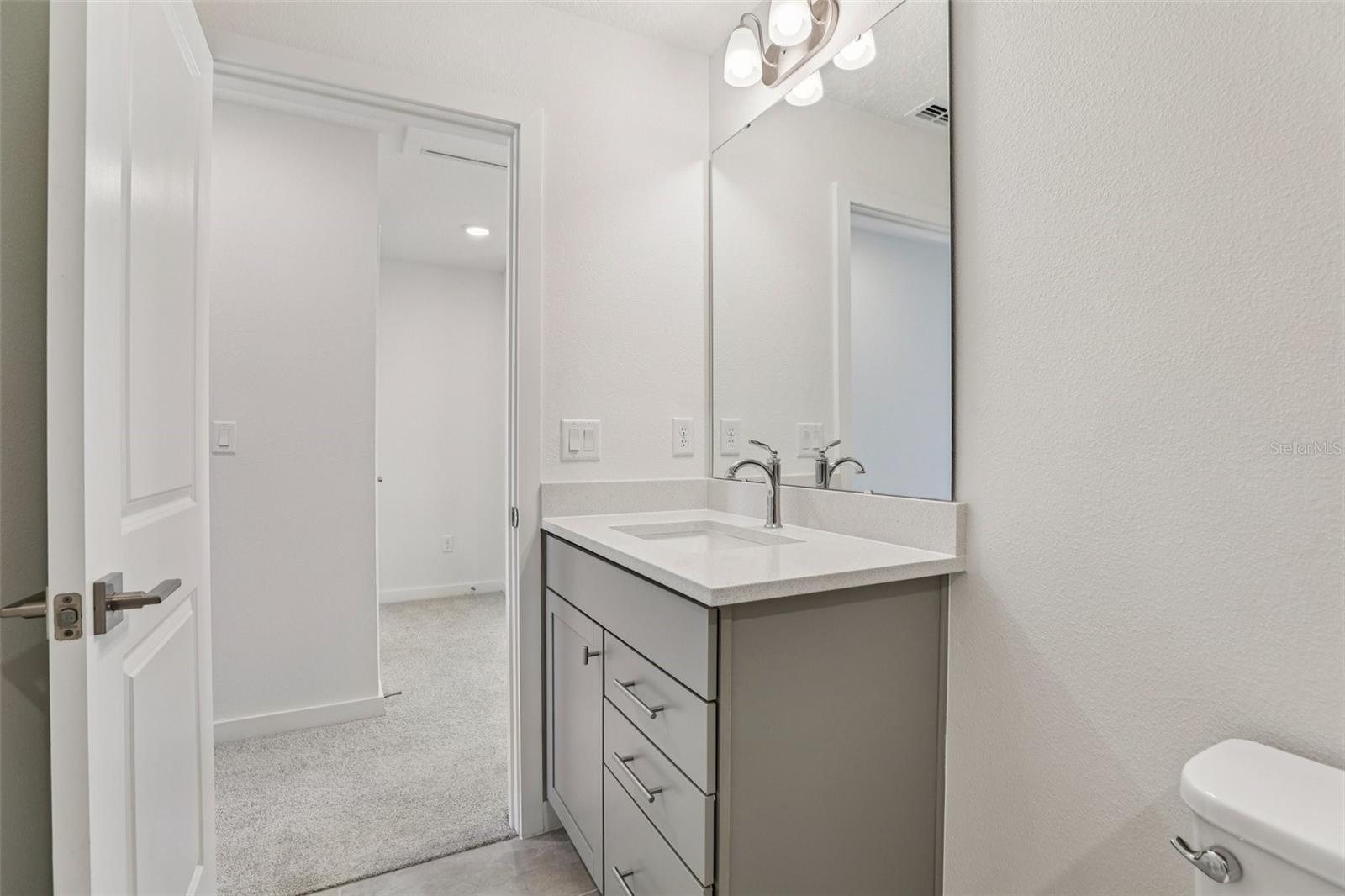 Image 29 of 38 For 6481 Horseshoe Lane Way