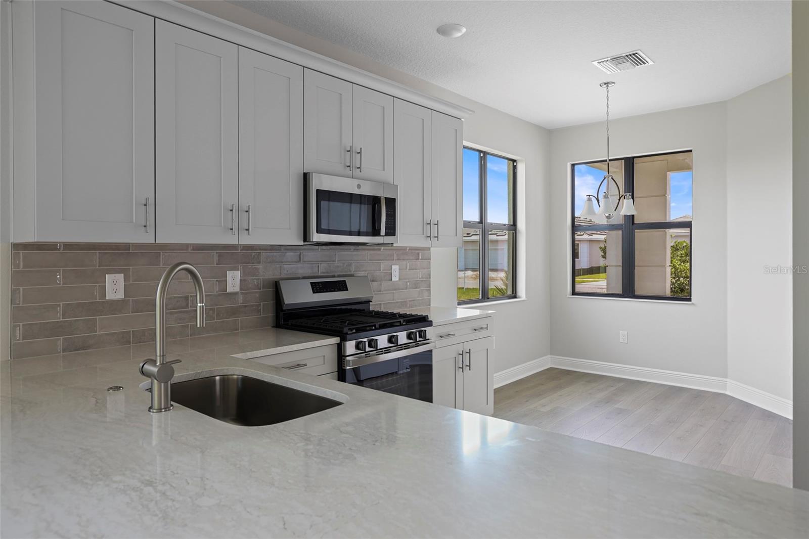 Image 4 of 47 For 18340 Rockport Place